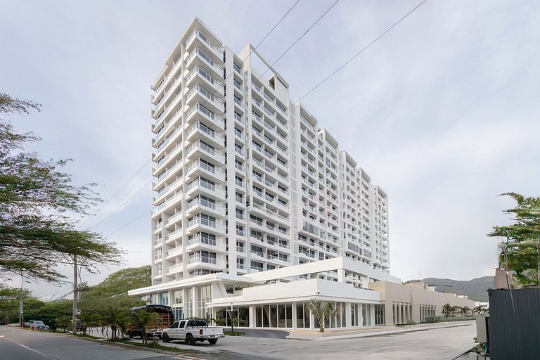 Loft for 3 with Private Jacuzzi & Ocean View