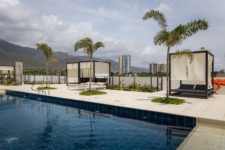 Loft for 3 with Private Jacuzzi & Ocean View