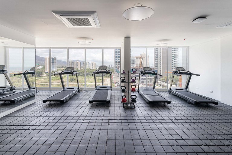 Floor 12 - Escape to the Jacuzzi and ocean view