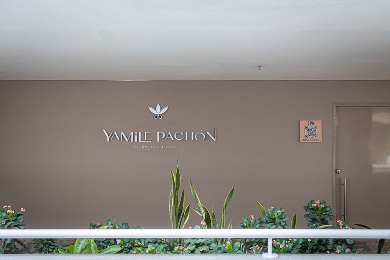 Serene luxury with private beach access for 4