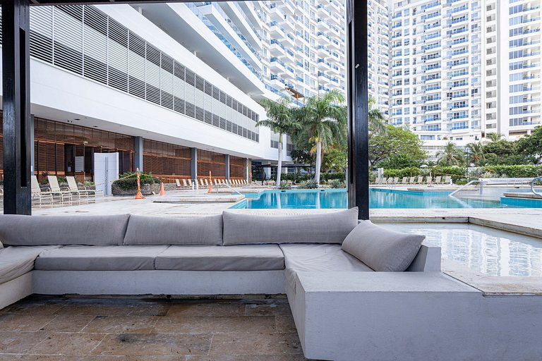 Serene luxury with private beach access for 4