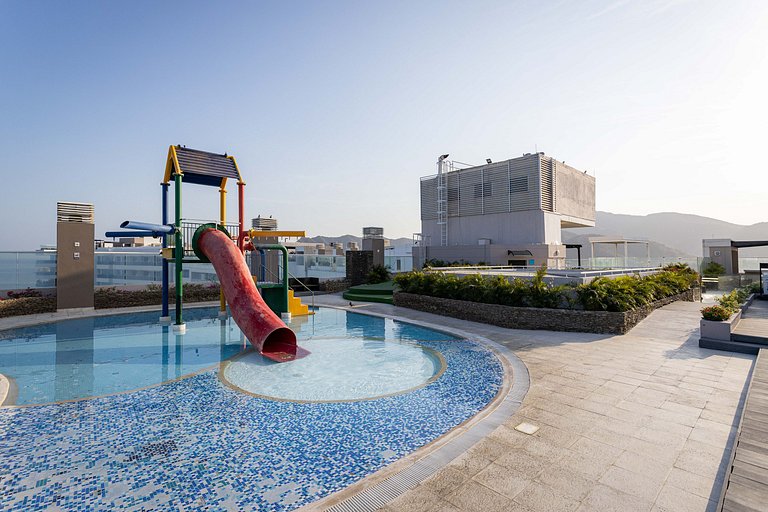 Serene luxury with private beach access for 4