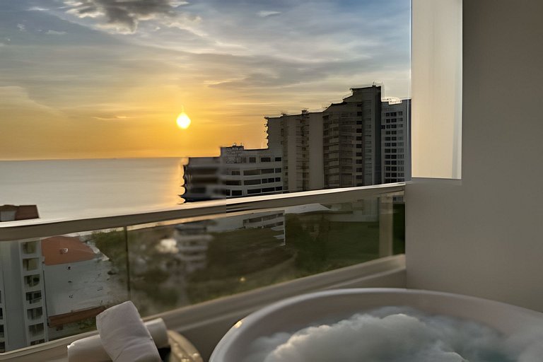 Escápate  jacuzzi y vista al mar