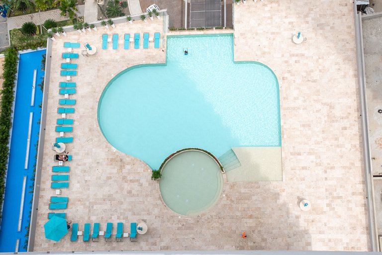 Nuevo Apto+piscina+A/C+Wifi+cerca al mar