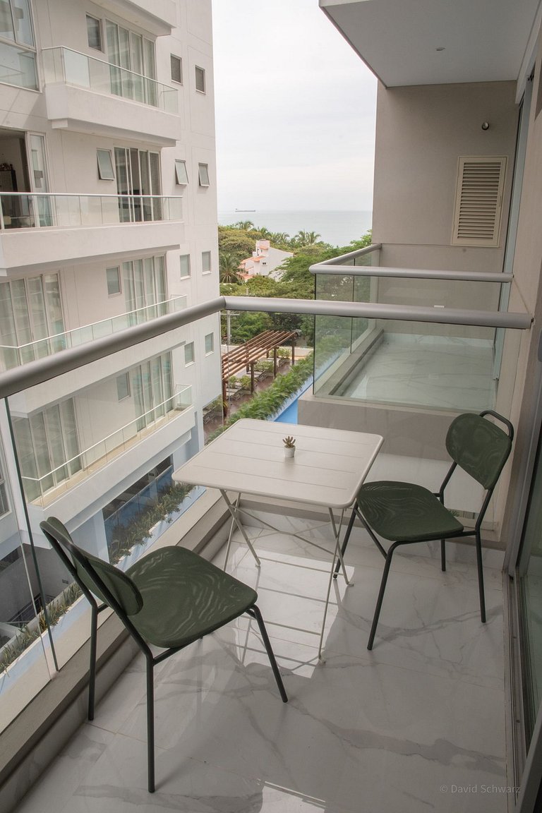 Nuevo Apto+piscina+A/C+Wifi+cerca al mar