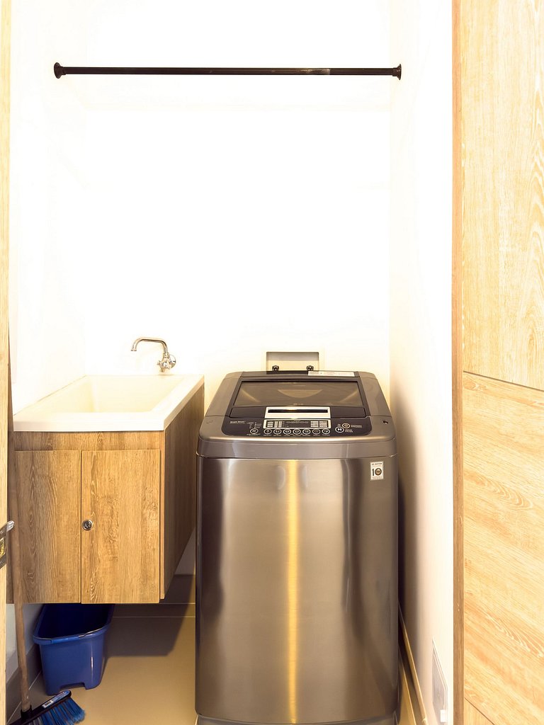 Serene luxury with private beach access for 4