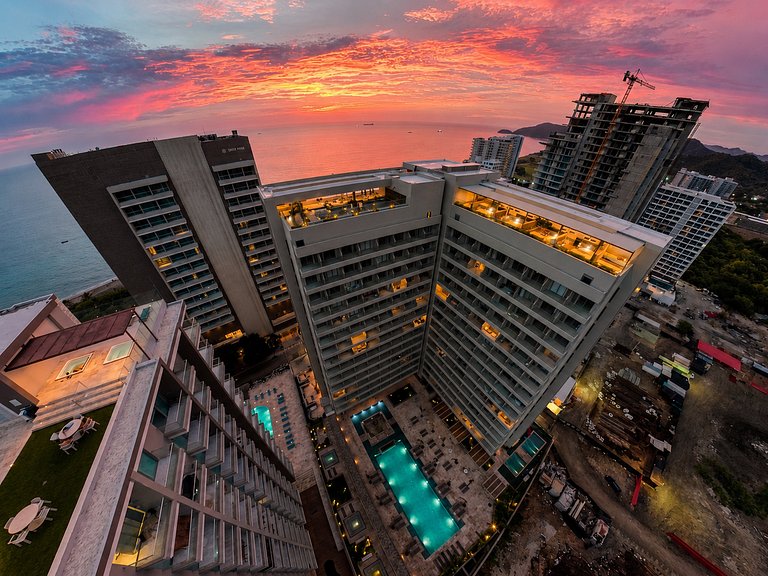Apto con Balcón, vista al mar y atardecer